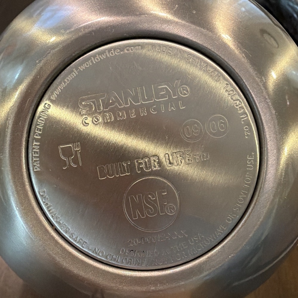 Stanley 1 Lt Ergo Commercial Round CoffeeCarafe Thermal Insulated DishwasherSafe - Picture 4 of 7